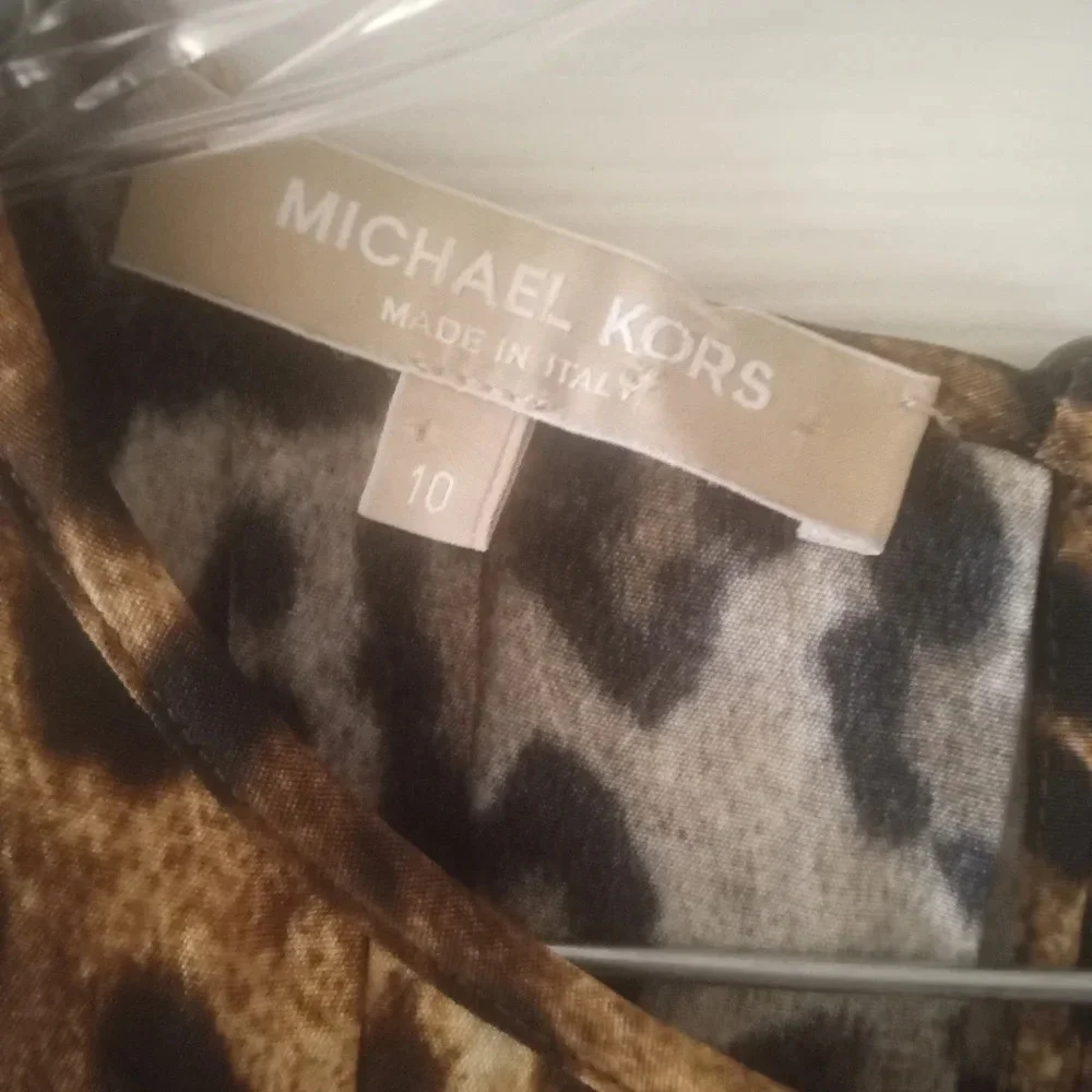 Authentic Michael Kors Made in Italy Pleated Cropped Leopard Print Tank Size 10